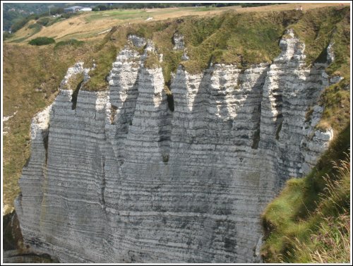 http://www.thbz.org/images/france/etretat2008/falaise-aval-4.jpg