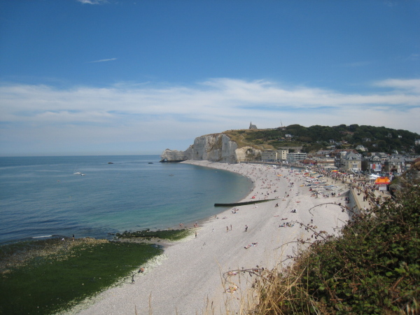 http://www.thbz.org/images/france/etretat2008/plage.jpg