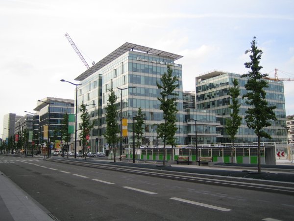 http://www.thbz.org/images/paris/13/seinerivegauche-rff-tgb.jpg