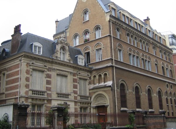 http://www.thbz.org/images/paris/15/collision-lecourbe.jpg